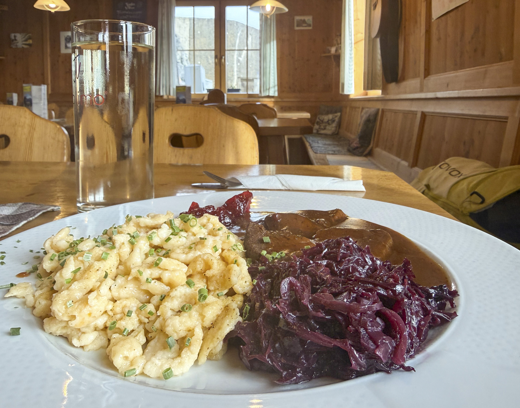 20251018GoglesKrahberg